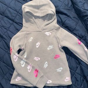 Nike hoodie 4t